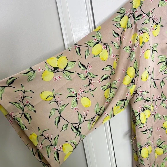 Tan and Yellow Boxy Kimono or Robe with Relaxed Fit - Picture 7 of 9